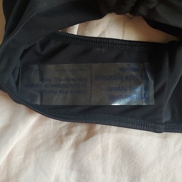 One Shoulder Ruffle One piece Swimsuit - Picture 5 of 13